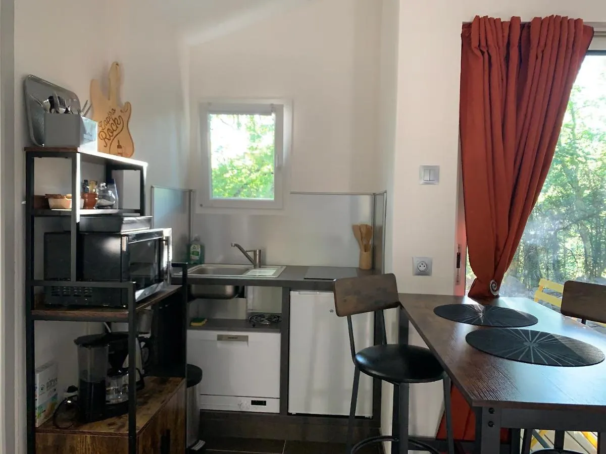 Le Mazet studio avec terrasse et spa privatif Saint Alban Auriolles