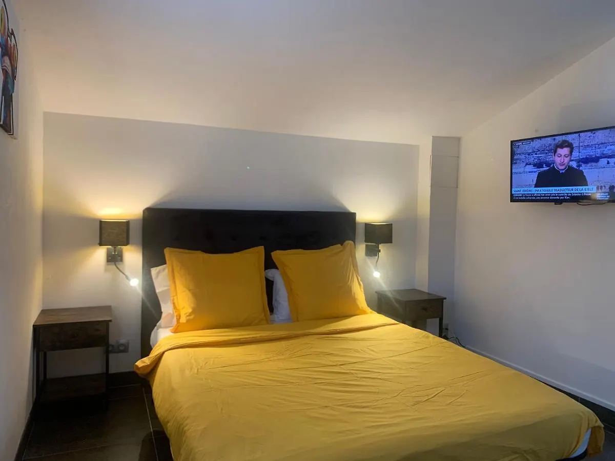 Le Mazet, Studio Avec Terrasse Et Acces Piscine Saint Alban Auriolles
